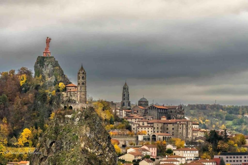 Maison Atypique - Centre Historique - Puy En Velay Le Puy-en-Velay Экстерьер фото